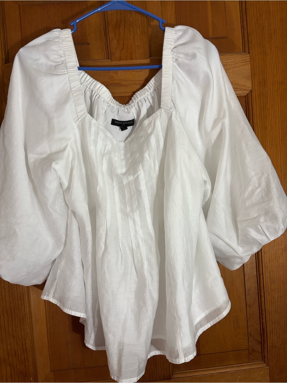 Banana Republic White Puff-Sleeve Peasant Top